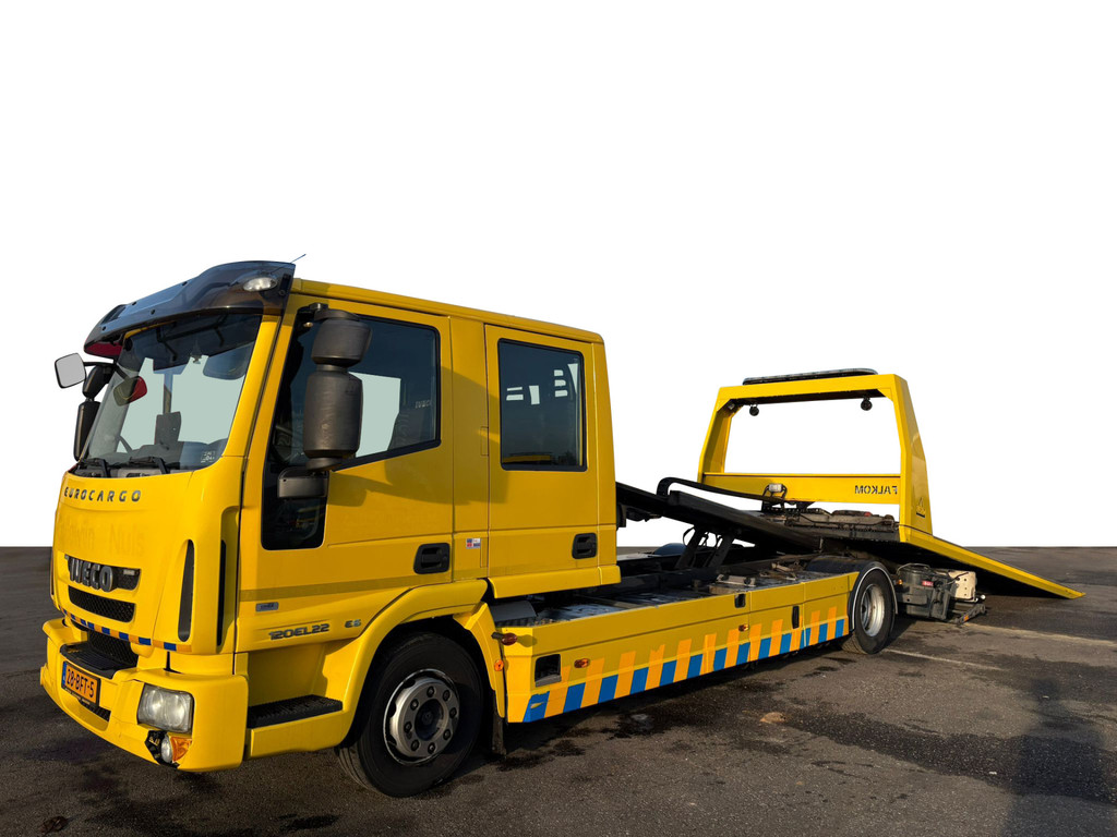 Iveco  120EL22 Falkom FAS 5000 Winde Brill 7 persoons Abschleppwagen Bergingsvoertuig