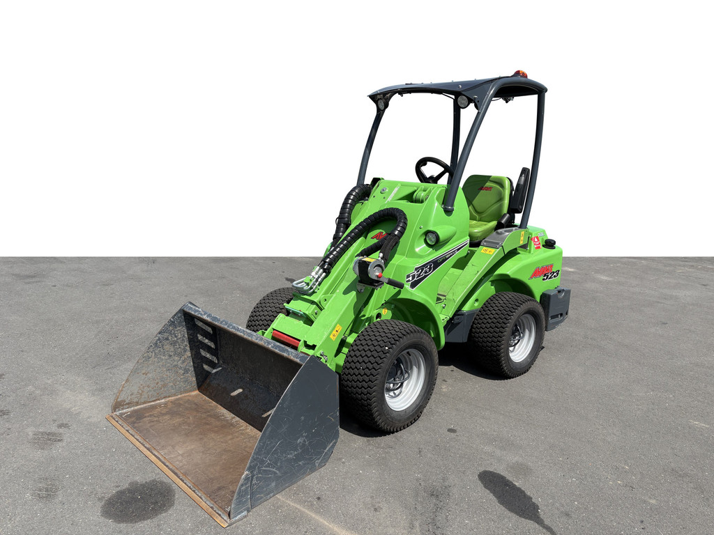 Avant  523 Opti Drive 216 hr!! Wheel Loader