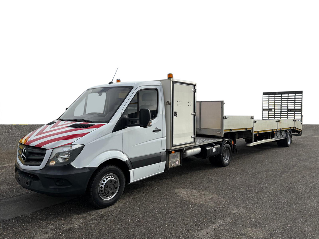 Mercedes-Benz 519 CDI Mambour Oplegger Minisattel Machine Auto transporter Autotransporter
